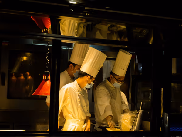 Leading the Kitchen: The Qualities That Define Exceptional Chefs